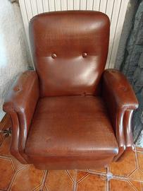 Poltrona simil pelle