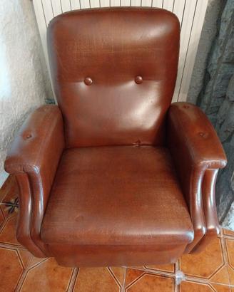 Poltrona simil pelle