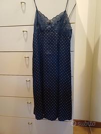 abito longuette blu a pois bianchi con pizzo