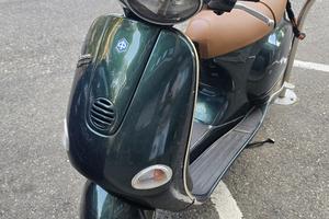 Vespa 150 et 5