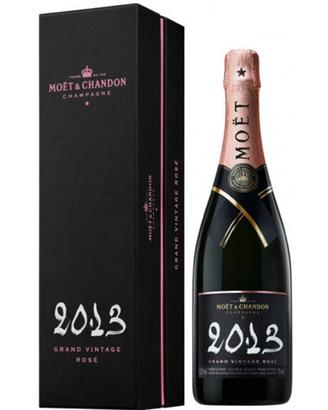 Bollicine e vino dolce per le feste