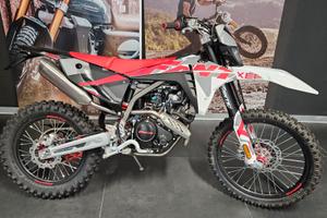 Fantic Motor XEF 125 performance