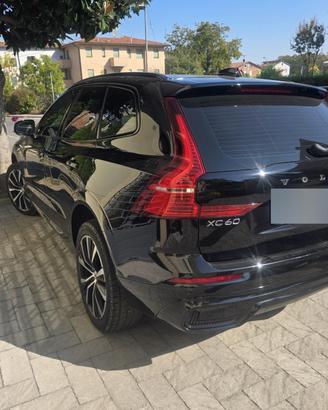 volvo xc60 dark