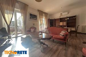 4 LOCALI A LA SPEZIA