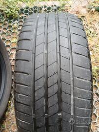 2 gomme Bridgestone estive 195/65 R15 95H – usate