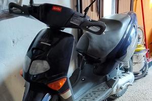 Scooter Aprilia rally