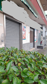 Negozi su via Madonna dell'Arco