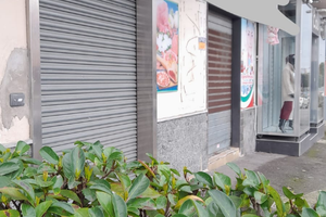 Negozi su via Madonna dell'Arco