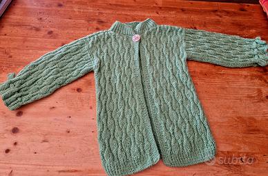 Cardigan bambina vintage fatto a mano