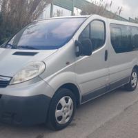 Opel Vivaro 9 posti