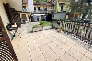 4 LOCALI A GASSINO TORINESE