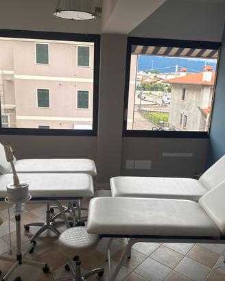 Lettini,vaportizzatori,sgabelli e lampade