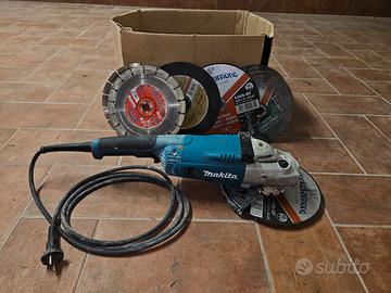 Flessibile Makita GA9020