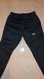 pantalone NIKE tuta Total black semi teck.