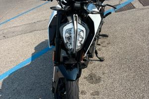ktm 390 Duke