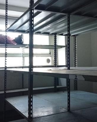 SCAFFALI METALLICI