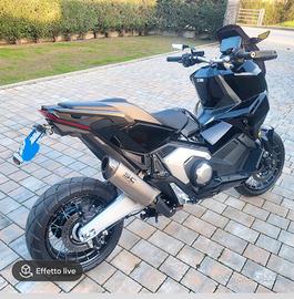 Honda x-adv 750 nero metallizzato anno 2025
