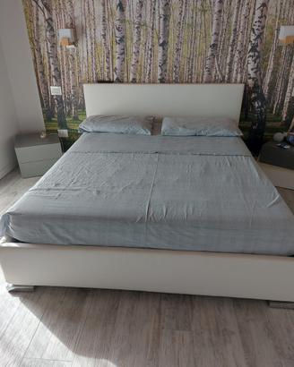 Letto matrimoniale con rete e materasso