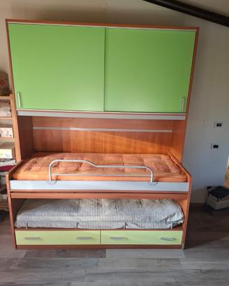 Letto castello con scrivania estraibile e armadio