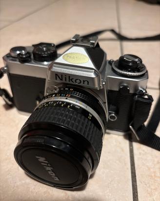 Nikon FE + Nikkor 24mm f/2.8 AI-S reflex 35mm