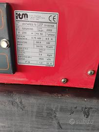 Bruciatore per riscaldamento capannone