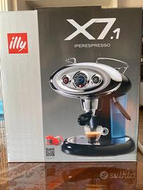 Macchina caffè Illy