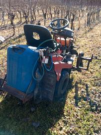 trattorino per diserbare 