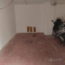 Box grande 18 mq SUBITO LIBERO
