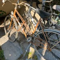 Due biciclette da sistemare