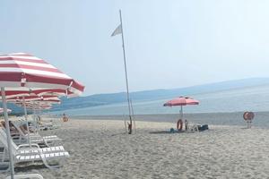 PRIVATO VENDE 300m dal mare monolocale + giardino