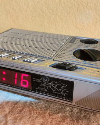International LK-3228 Radio Am/Fm Sveglia Vintage