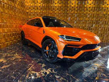 Lamborghini Urus 4.0 V8 650CV Akrapovic 4WS carboc