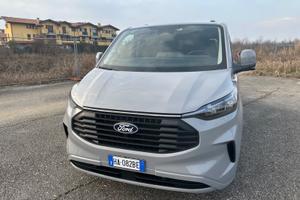 Ford Transit Custom Combi Titanium 2.0 ecoblue