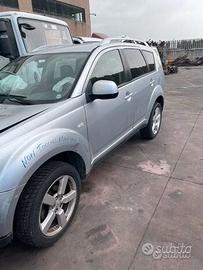 Mitsubishi outlander ricambi