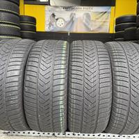 4 Gomme 255/40R20 Pirelli Invernali 85% residui