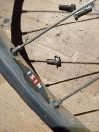 Vari componenti bici chiedere per prezzi 