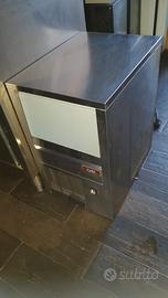 macchina del ghiaccio e sistema filtraggio acqua