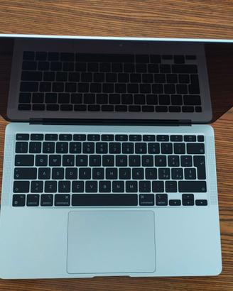 Apple Macbook Air 13" M1 8GB / 256GB come nuovo