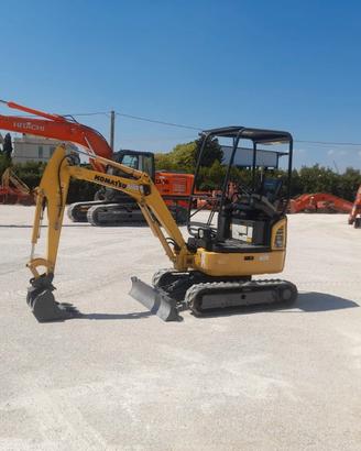 Komatsu PC16R-3HS