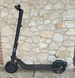 Senway Ninebot E22 Monopattino
