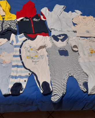 Abbigliamento neonato 0/3 mesi come nuovo