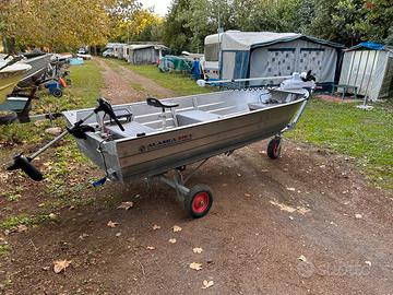 Alaska 370 Yukon bass boat