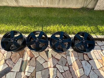 Cerchi  in lega auto da 16 pollici