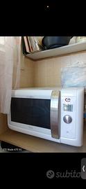 FORNO A MICROONDE WHIRLPOOL( CUCINA BARILLA)