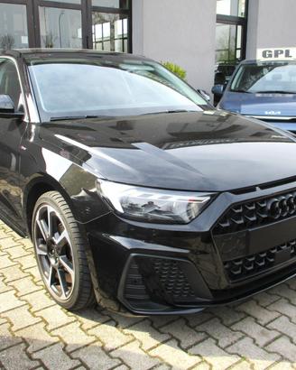 Audi A1 Sportback 30 1.0 tfsi Identity Black 116cv