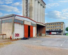 Complesso agro-industriale con impianto fotovoltai