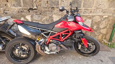 ducati hypermotard 