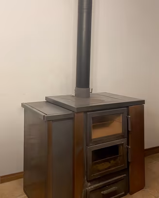 Caldaia a legna e pellet