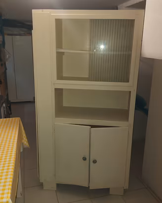 Credenza vintage da cucina color avorio