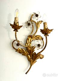 Applique metallo dorato con decorazioni floreali